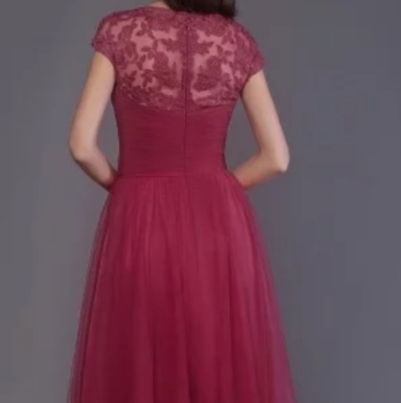 A-Line Knee Length Tulle Dress - Picture 2 of 5